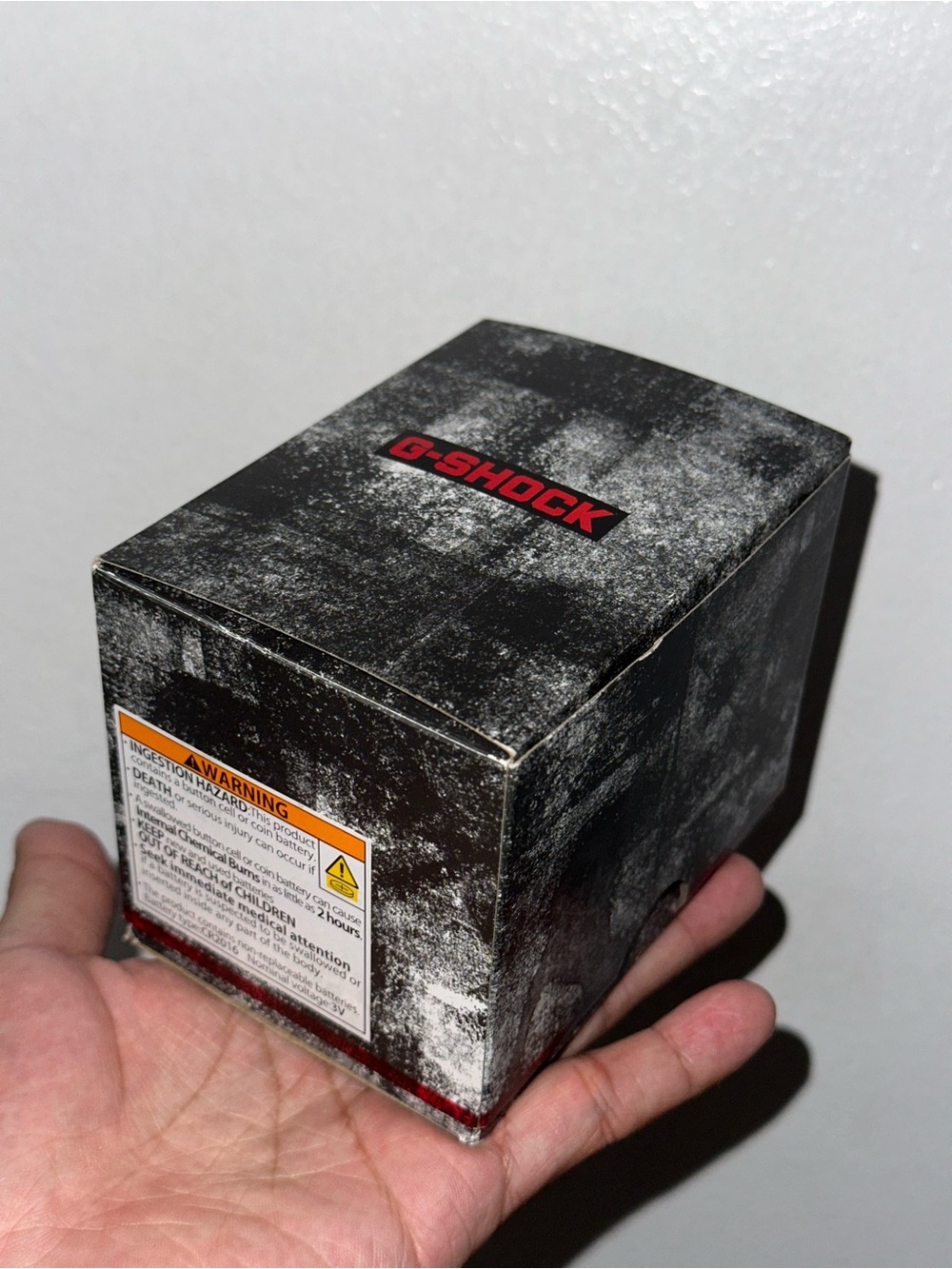 Brand new limited edition King G-Shock black and bold red series. - Picture 3 of 5